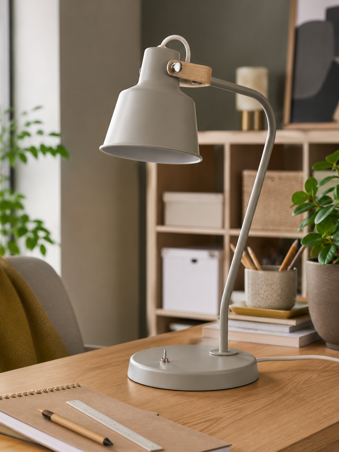 Настольная лампа IKEA SJOMAKT , бежевый / ясень